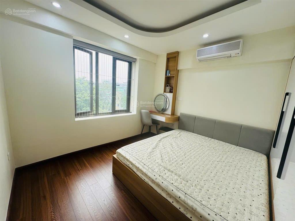 Chị gái em cần bán căn hộ 72m2 full đồ tòa ct1 mặt đường mễ trì thuộc khu đô thị mễ trì hạ