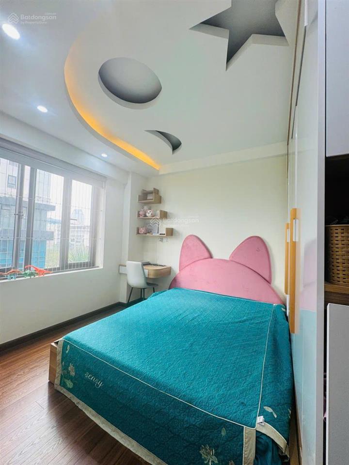Chị gái em cần bán căn hộ 72m2 full đồ tòa ct1 mặt đường mễ trì thuộc khu đô thị mễ trì hạ