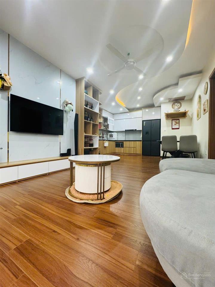 Chị gái em cần bán căn hộ 72m2 full đồ tòa ct1 mặt đường mễ trì thuộc khu đô thị mễ trì hạ