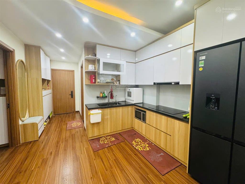 Chị gái em cần bán căn hộ 72m2 full đồ tòa ct1 mặt đường mễ trì thuộc khu đô thị mễ trì hạ