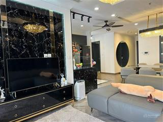 Căn hộ có slot ô tô, 3 ngủ 118m2 giá 14,2 tỷ