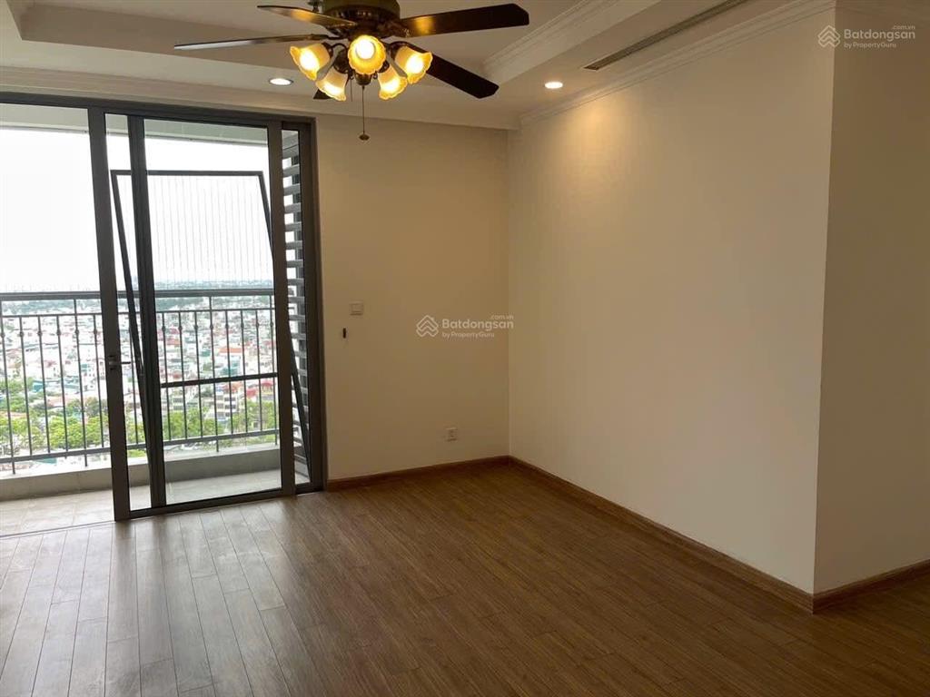 Cho thuê 3 ngủ góc 110m2 giá 20 tr. không đồ tại park hill