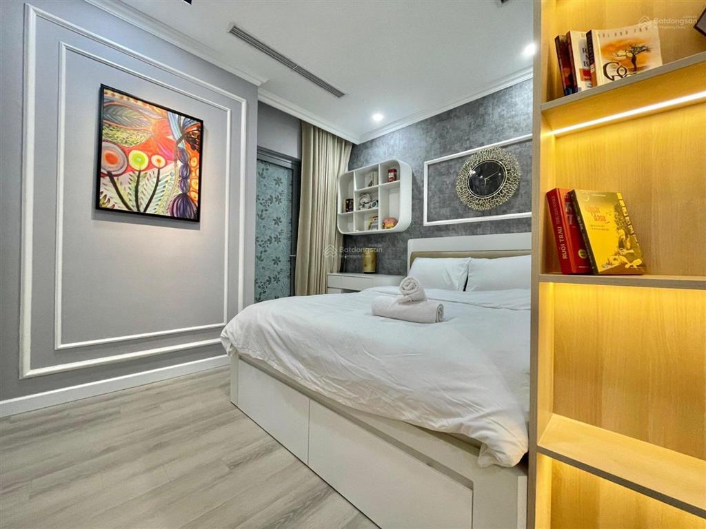 Quá rẻ. 2 phòng ngủ sáng giá 7,2 tỷ tại times city