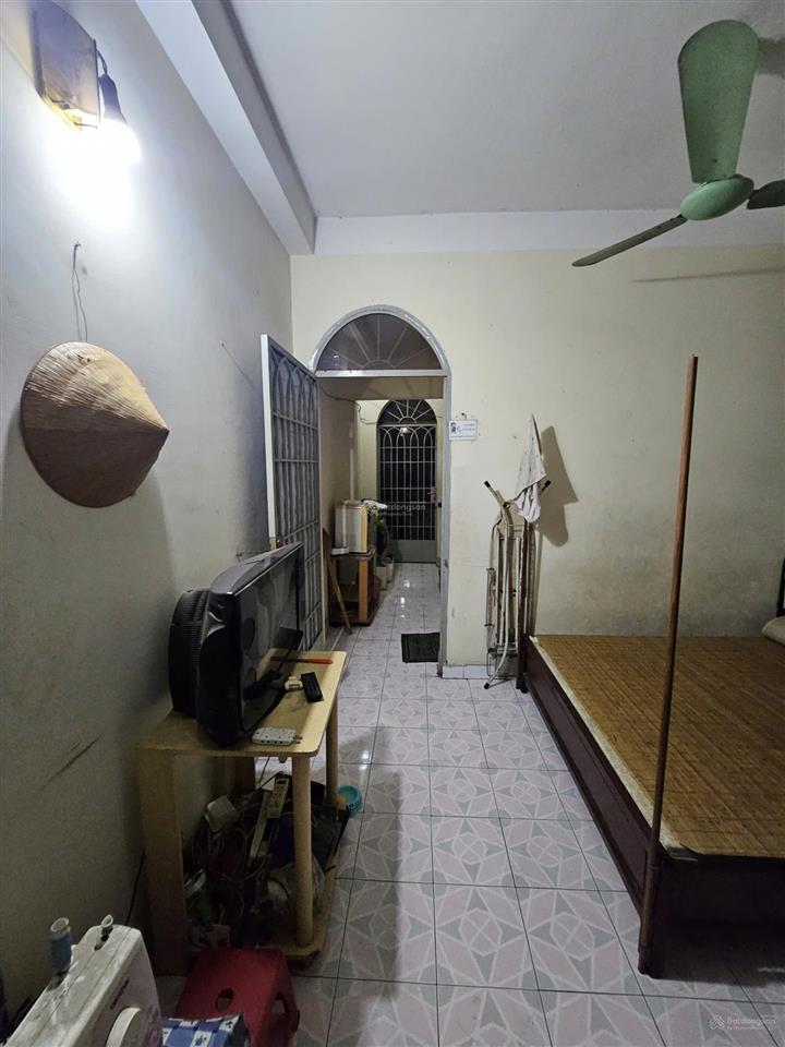 Ngay ngã 4 hàng xanh! bán nhà hxh bạch đằng (4,1x12m) sổ a4  5 tầng. nhà cũ tiện cải tạo, giáp q1.