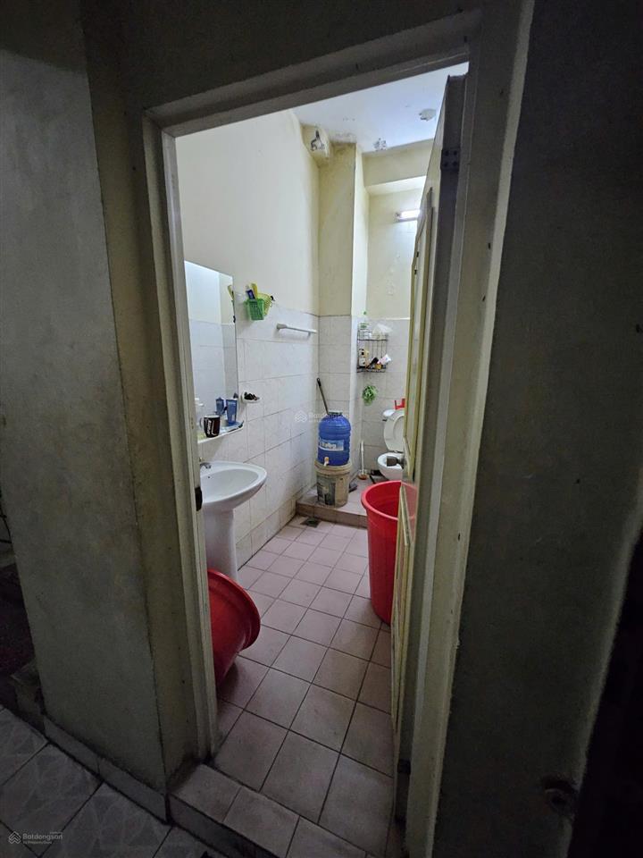 Ngay ngã 4 hàng xanh! bán nhà hxh bạch đằng (4,1x12m) sổ a4  5 tầng. nhà cũ tiện cải tạo, giáp q1.