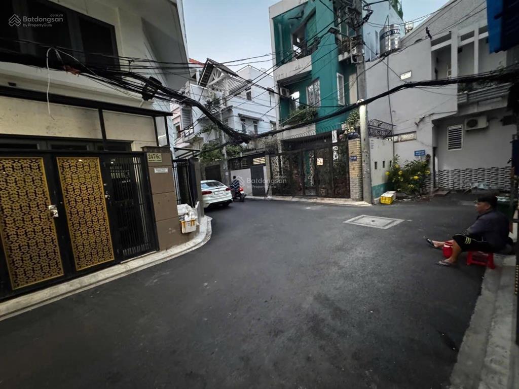 Hẻm nhựa  hxh thông  giáp phú nhuận! bán căn hoàng hoa thám (4x12m)  6 tầng 5pn. hđt 25tr/tháng.