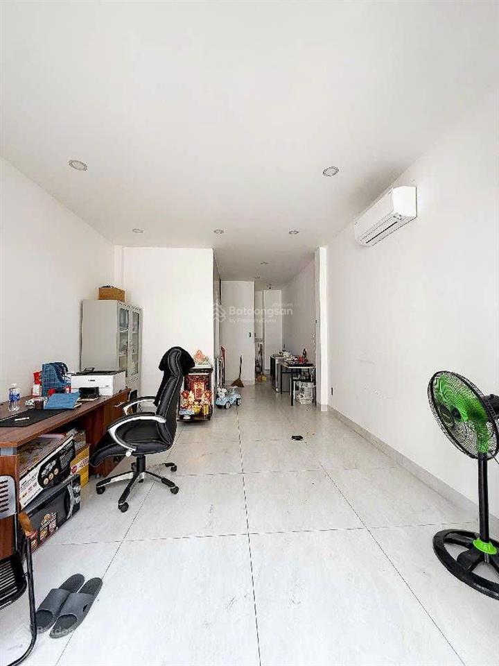 Hiếm! có thang máy  xe hơi quay đầu! bán nhà mới nguyễn xí (4x10m)  3 tầng  3pn. chỉ 8 tỷ tl