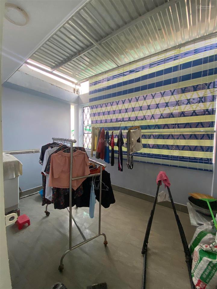 Bán nhà đẹp hxh nguyễn thượng hiền (4x10m) sổ a4. 5 tầng  5pn. khu dân trí cao, an ninh, yên tĩnh!