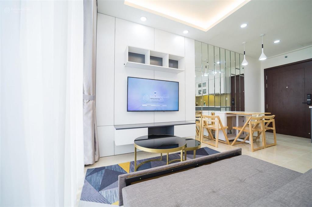 Bán căn góc 2 phòng ngủ tòa south building, tầng đẹp, thiết kế đẹp