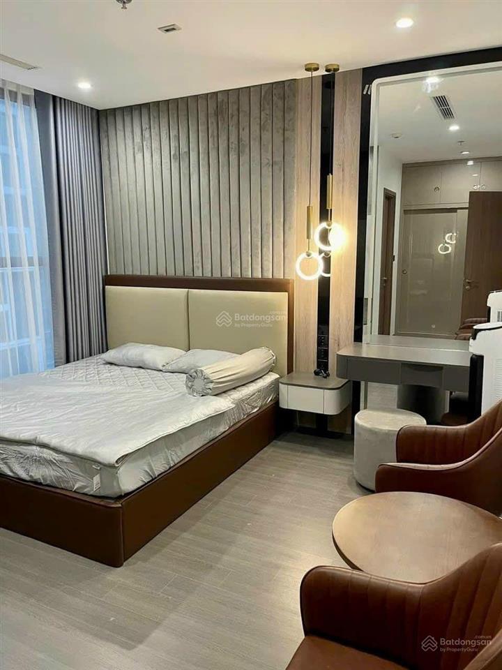 Bán căn góc 2 phòng ngủ tòa south building, tầng đẹp, thiết kế đẹp