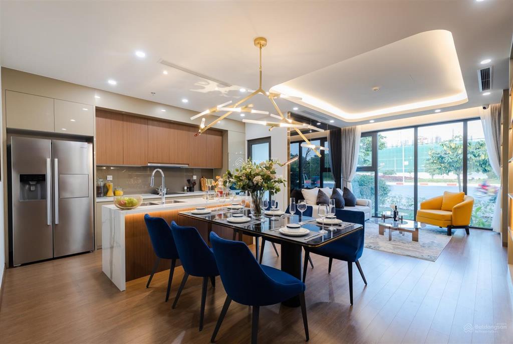 Hiếm cho thuê căn 4 ngủ 200m2 chung cư discovery, cầu giấy. full nội thất đẹp