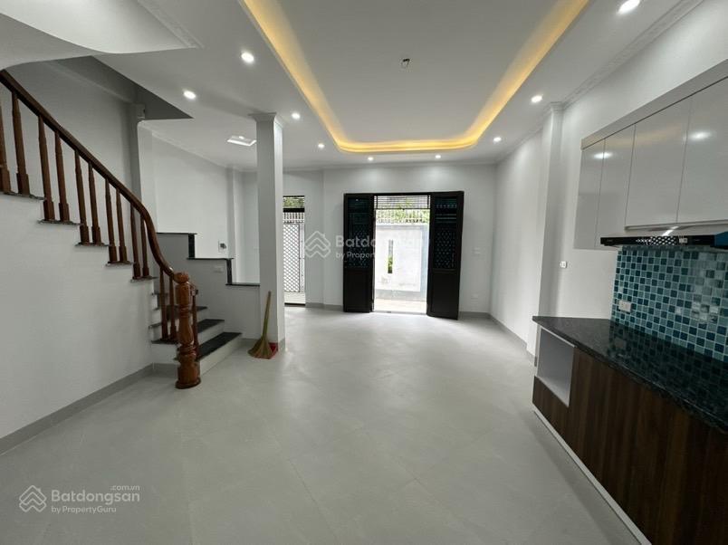 Trung tâm thi trấn tram trôi 42m5tầng hơn 6tỷ