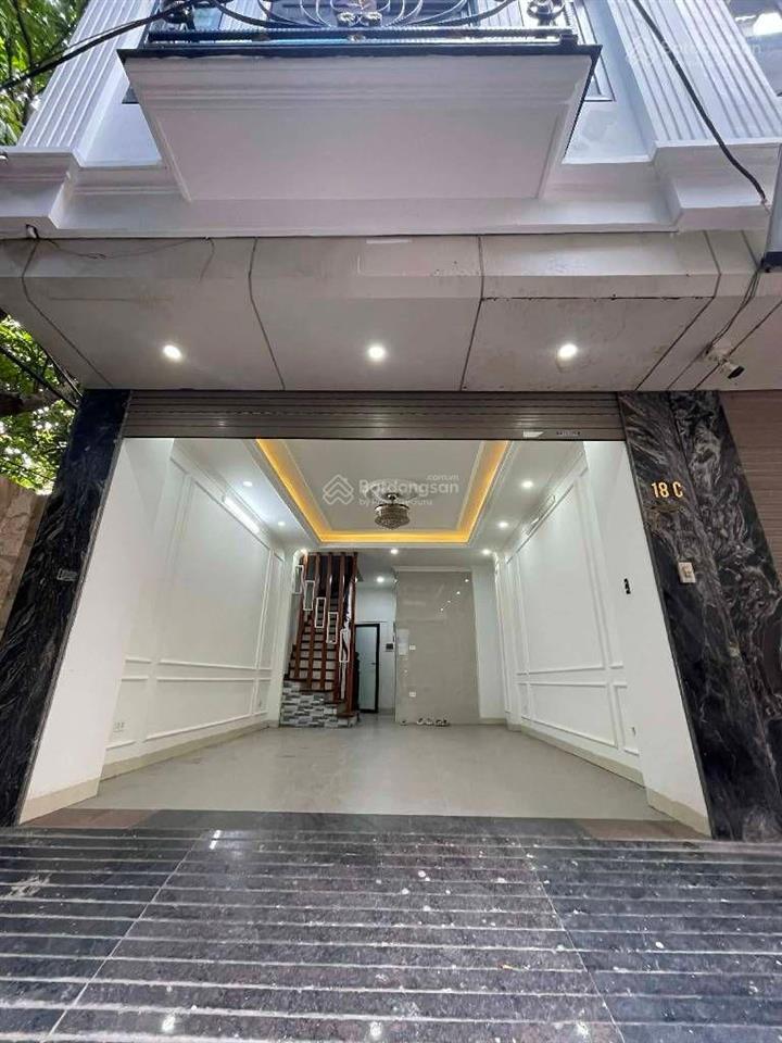 Siêu phẩm cầu diễn 7 tầng thang máy dòng tiền 400tr/năm cách metro cầu diễn 100m