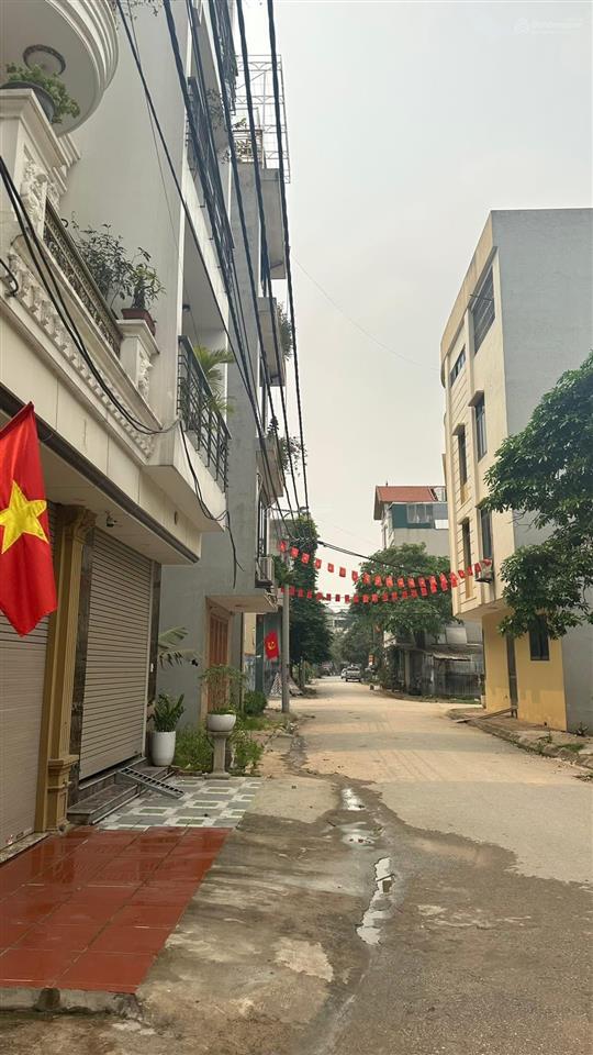 Trạm trôi ô tô tránh vỉa hè 5 tầng chỉ hơn 10 tỷ kđt tân tây đô sát ql32, trục hoà