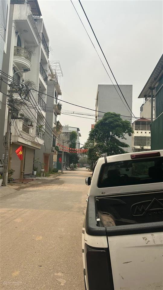 Trạm trôi ô tô tránh vỉa hè 5 tầng chỉ hơn 10 tỷ kđt tân tây đô sát ql32, trục hoà