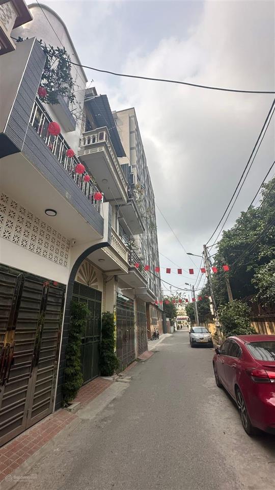 70m2 ô tô tránh phân lô quân đội lai xá hơn 9 tỷ nhà 3 tầng, thoáng trước sau, đường