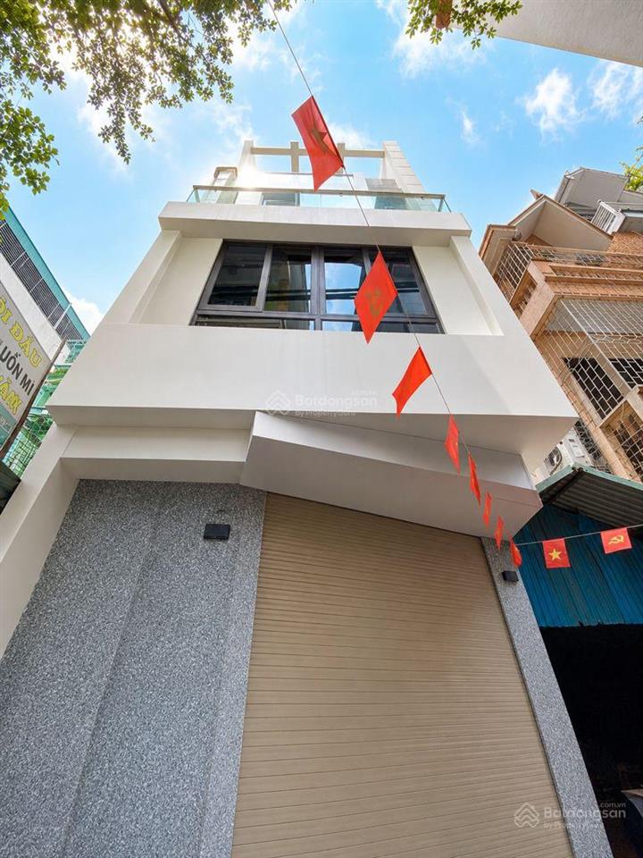 Đình thôn 55m 4 tầng thang máy ô tô đỗ cửa ngõ thông kd hơn 15 tỷ siêu phẩm trung