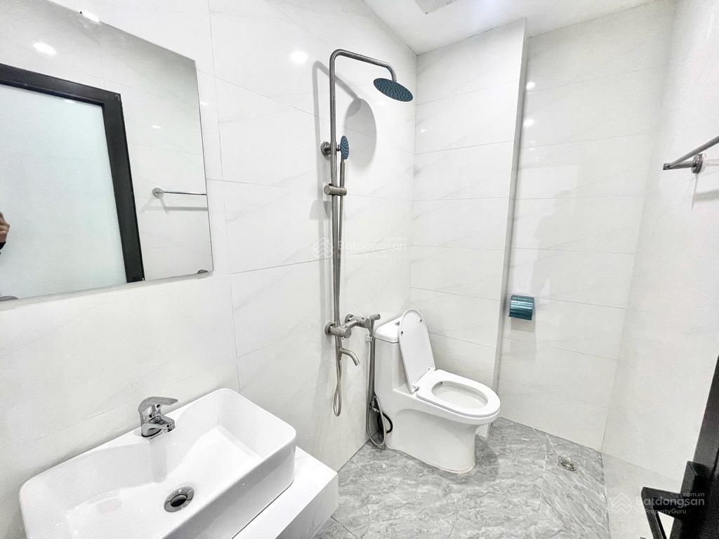 Hiếm. siêu phẩm kim chung  48m2  5 tầng  thang máy  ngõ thông, ô tô đỗ cửa,