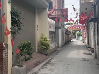 Gần kđt tân tây đô 79m2 4t hơn 7 tỷ ô tô vào nhà, ngõ thông, mặt tiền rộng