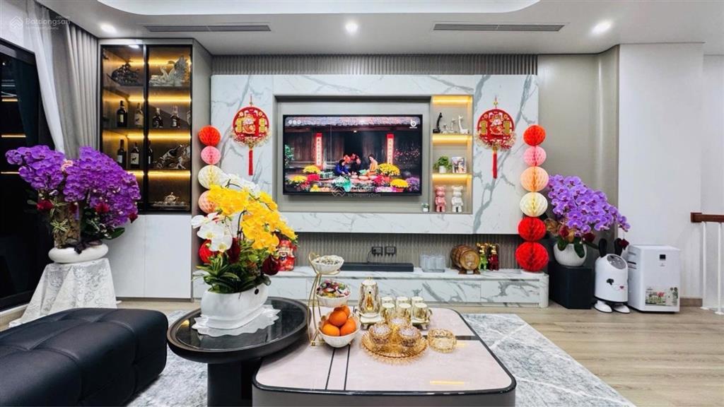 Kđt kim chung 60m7 tầng hơn 14tỷ ô tô tránh vỉa hè kinh doanh vị trí đẹp trong h