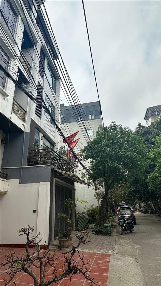 Sát nhổn phân lô ,vỉa hè ô tô tránh 68m2 5tầng giá hơn 14 tỷ, nhà đẹp ở luôn 5 tâng