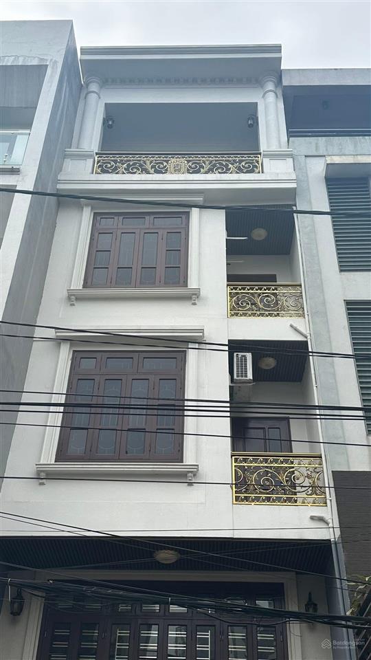 Sát nhổn phân lô ,vỉa hè ô tô tránh 68m2 5tầng giá hơn 14 tỷ, nhà đẹp ở luôn 5 tâng