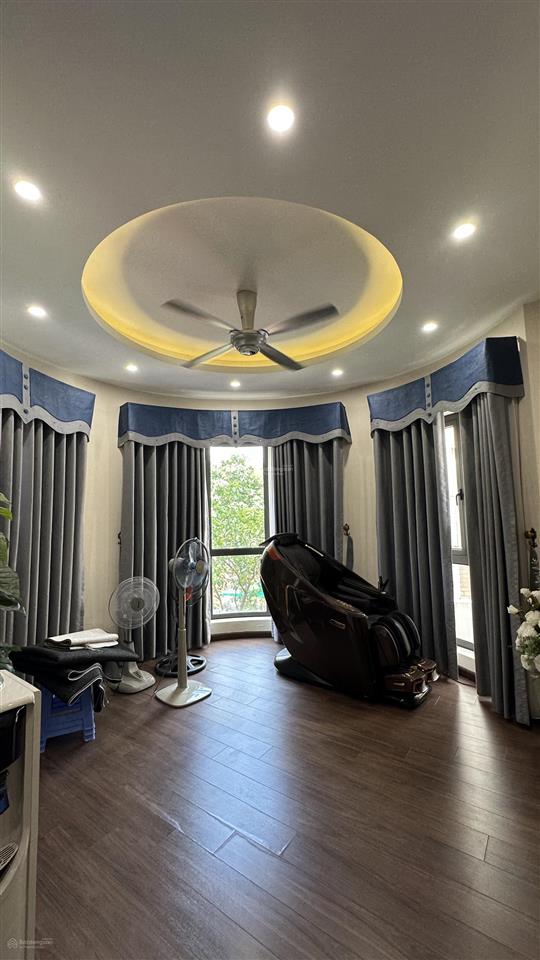 Biệt thự sân vườn tân tây đô 205m 4 tầng nhỉnh 23 tỷ phân lô ô tô tránh, gara riêng