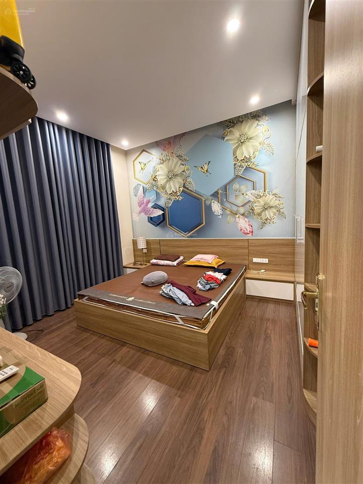 Biệt thự sân vườn tân tây đô 205m 4 tầng nhỉnh 23 tỷ phân lô ô tô tránh, gara riêng