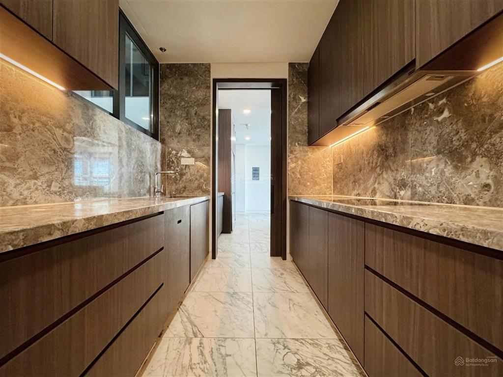 Căn hộ 3 phòng ngủ diện tích lớn tại cove residence cần ra hàng gấp. rẻ hơn 10 tỷ so với cùng trục