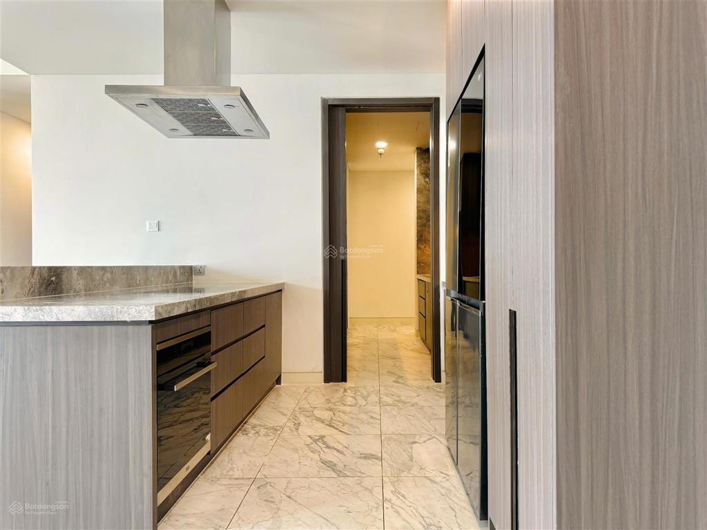 Căn hộ 3 phòng ngủ diện tích lớn tại cove residence cần ra hàng gấp. rẻ hơn 10 tỷ so với cùng trục