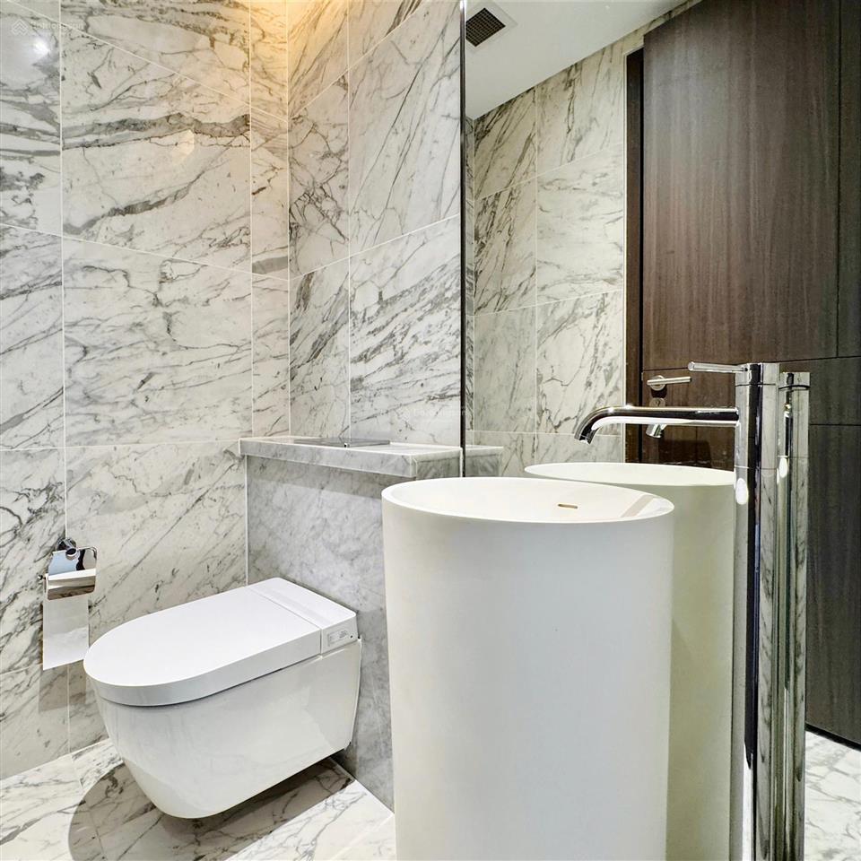 Căn hộ 3 phòng ngủ diện tích lớn tại cove residence cần ra hàng gấp. rẻ hơn 10 tỷ so với cùng trục