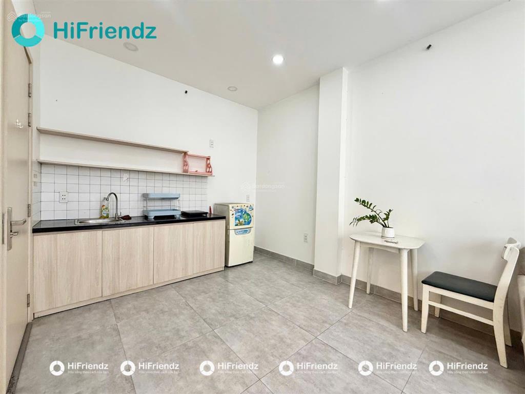 Cho thuê căn hộ dịch vụ 1 phòng ngủ tách bếp full nội thất sát vòng xoay liên phường phú hữu quận 9