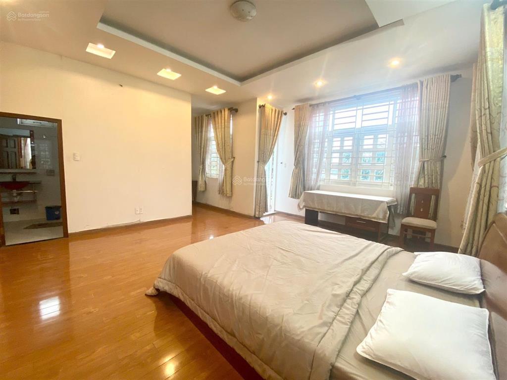 Studio ban công rộng diện tích 35m2 full nội thất tại kdc phú nhuận gần global city quận 9
