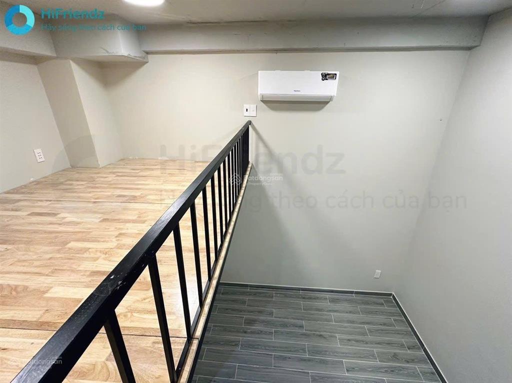 Cho thuê căn hộ có gác vị trí đẹp giá rẻ tại mặt đường man thiện, gần hutech, fpt, utc2, ptit
