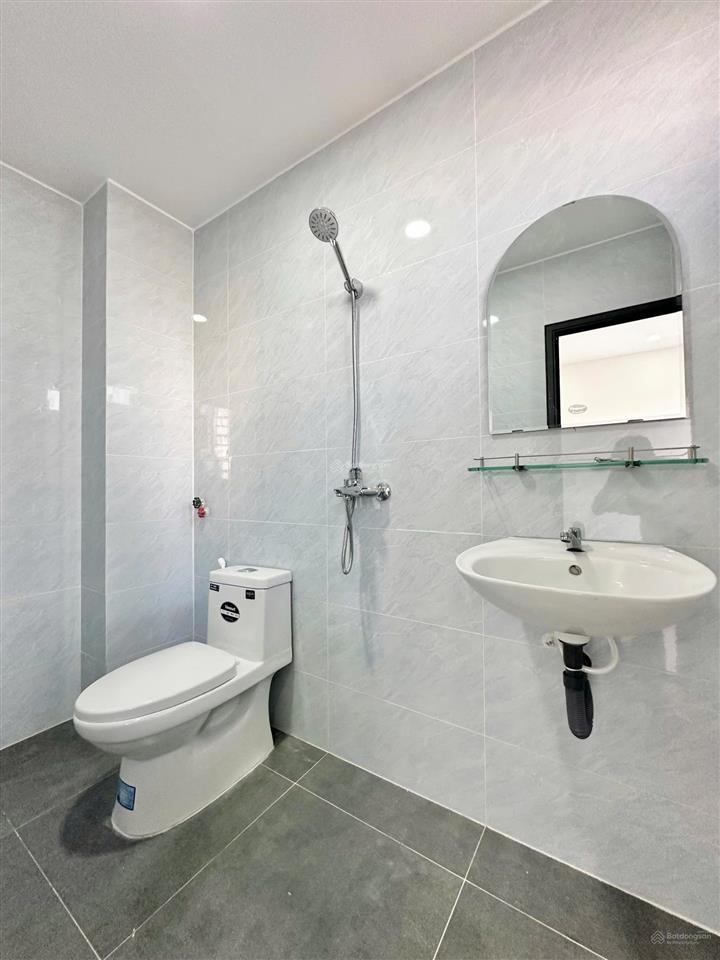 Studio ban công 30m2 full nội thất mới 100% cạnh đỗ xuân hợp, gần metro bình thái quận 9