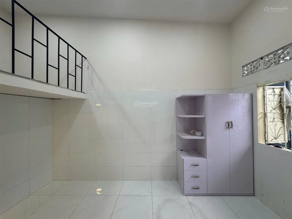 Cho thuê nhà trọ 30m2 gần metro ngã tư thủ đức tại đường số 5 tăng nhơn phú b, q9, hcm