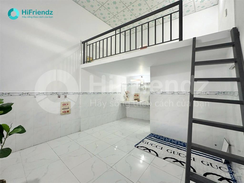 Cho thuê phòng trọ 35m2 gác cao 1m8 không giới hạn người ở tại đường 102 lã xuân oai quận 9