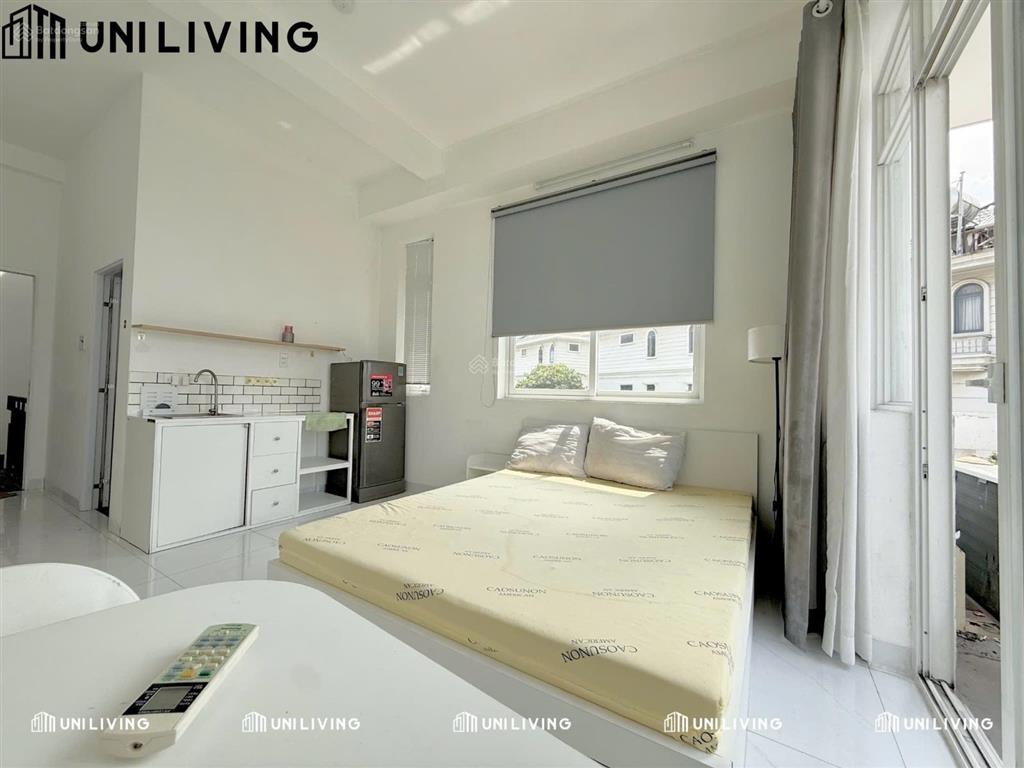 [q.9] cho thuê căn hộ ban công rộng 32m2 full nội thất ở liên phường cạnh vòng xoay liên phường