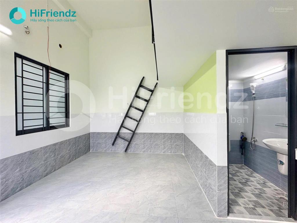 Cho thuê duplex gác cao giá 4tr 25m2 ở được đông người gần cđ công thương, ngã tư bình thái