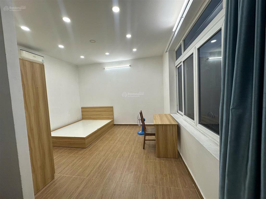 Cho thuê phòng trọ giá rẻ có sẵn nội thất cửa sổ trời gần trường ufm  đại học tài chính marketing