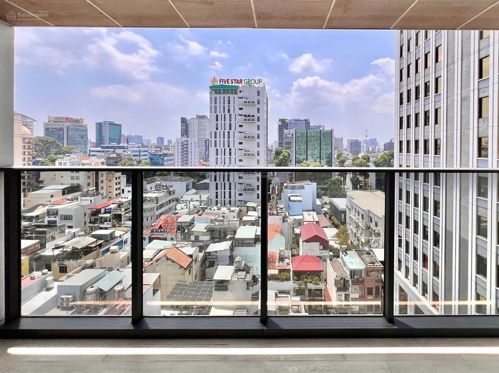 Bán căn 3pn 3wc thang máy riêng 120m2 giá cực tốt tại the marq