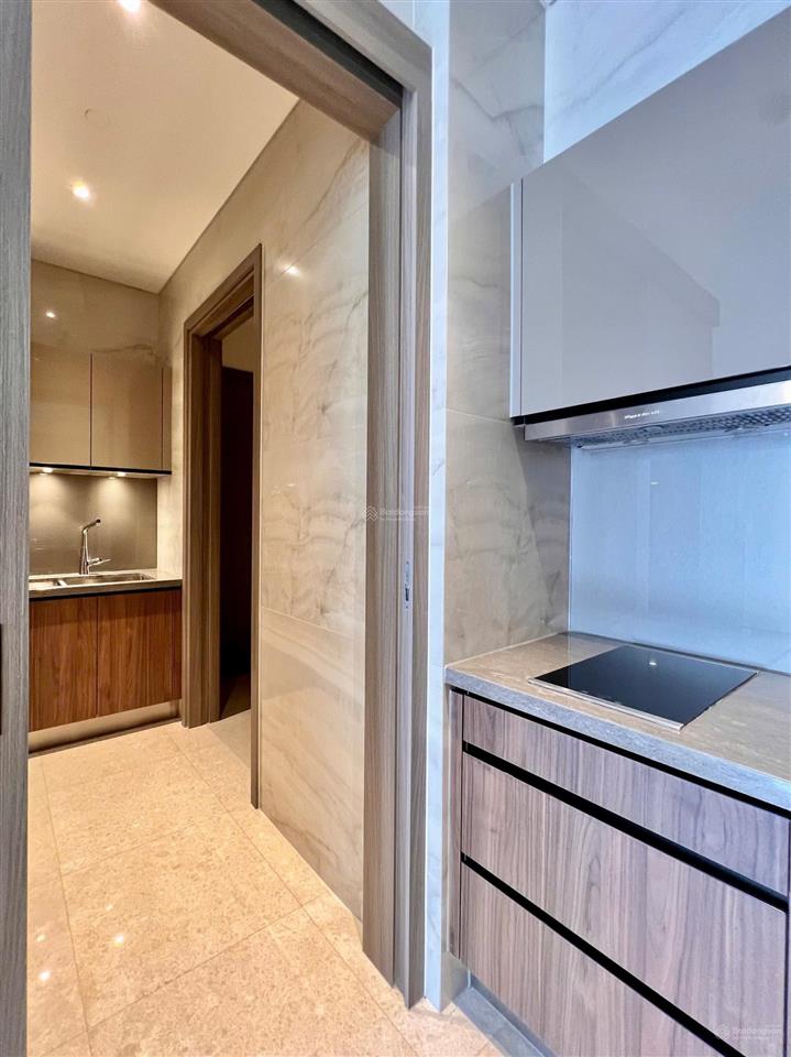 Bán căn 3pn 3wc thang máy riêng 120m2 giá cực tốt tại the marq