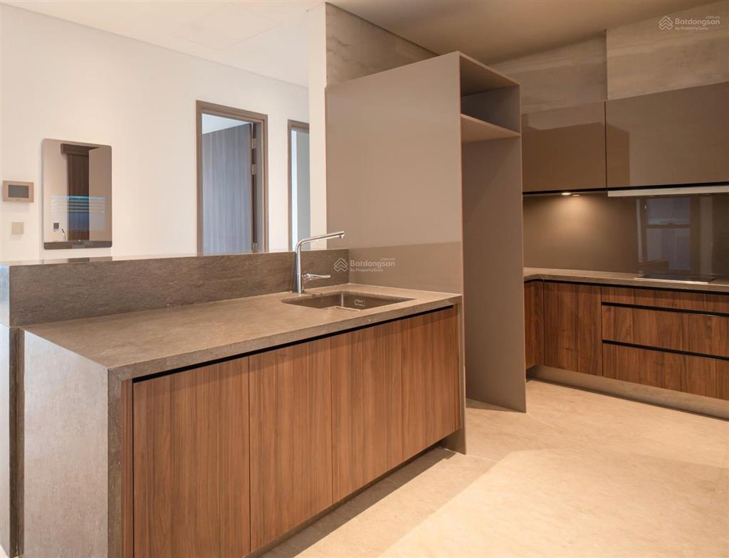 Bán căn hộ trung tâm sài gòn vài bước ra cầu ba son giá tốt cho căn 4pn 4wc