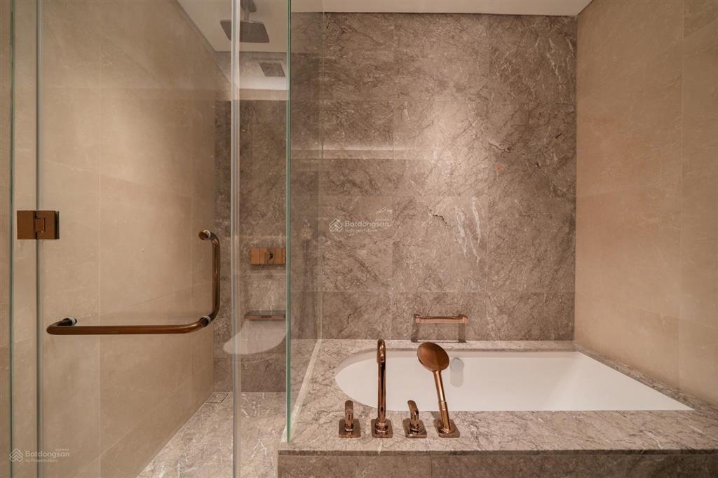 Bán căn hộ 4pn 4wc 145 m2 thang máy riêng the marq phường sài gòn giá nhanh 32,5 tỷ