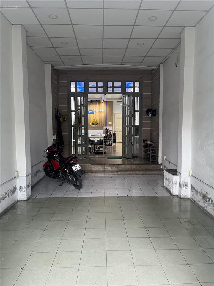 Cho thuê nhà mặt phố đào duy anh, 13 triệu, 80m2, giá tốt uy tín tại phường 9, quận phú nhuận