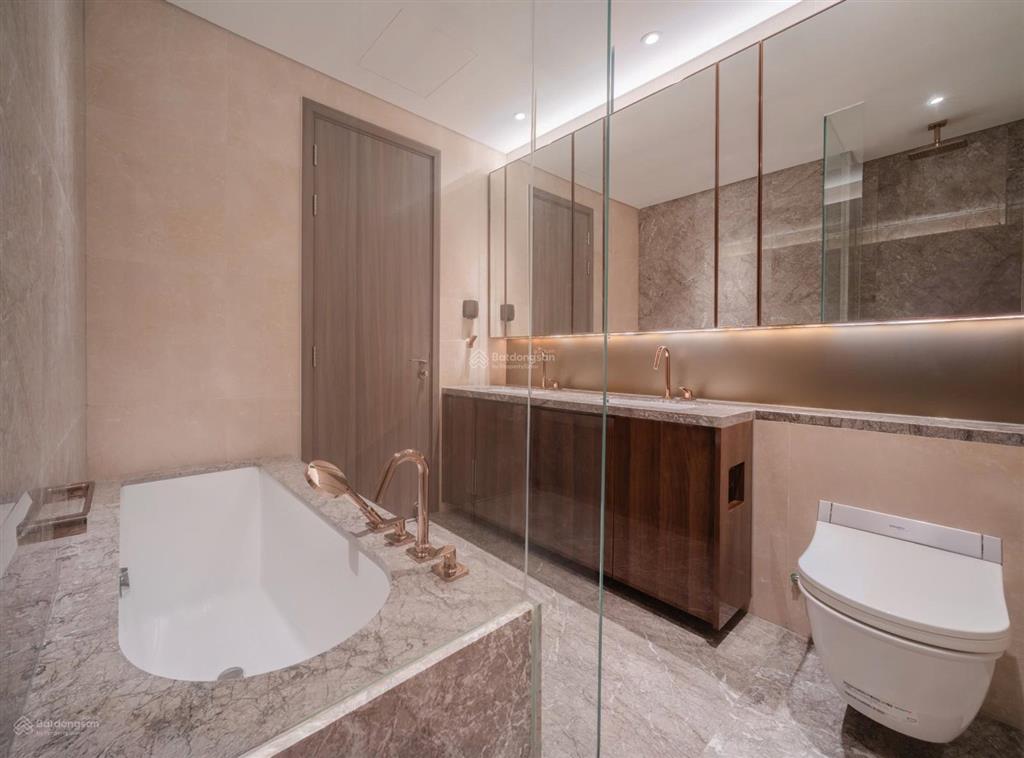 Bán căn hộ hạng sang the marq 4pn 4wc thang máy riêng chỉ 32,5 tỷ