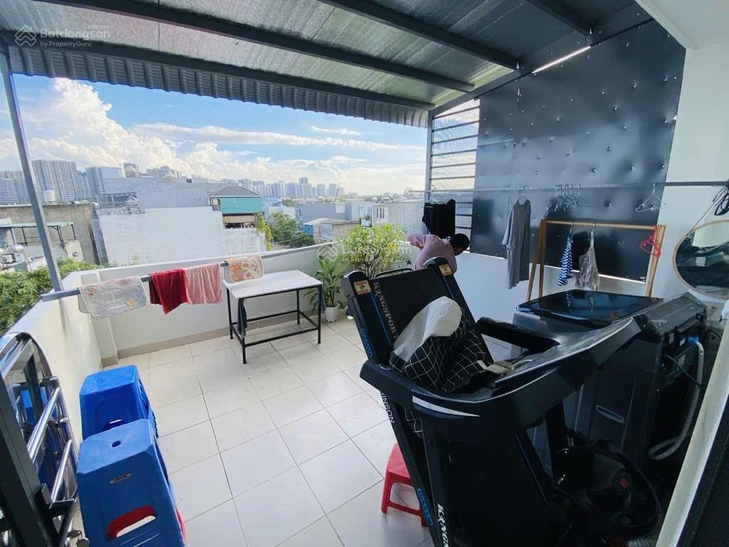 Nhà 3 tầng cạnh vinhomes, vd3  15 phút metro, khu cnc  kdc an ninh, không ngập  đường ôtô 7m