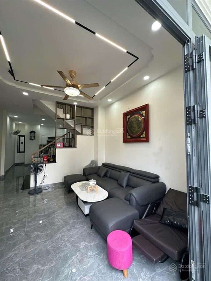 Nhà 3 tầng cạnh vinhomes, vd3  15 phút metro, khu cnc  kdc an ninh, không ngập  đường ôtô 7m