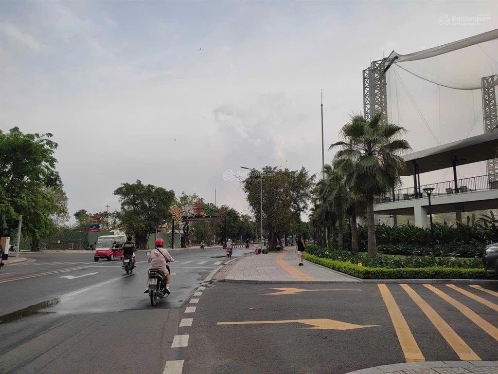 3.1 tỷ 80m2 (5x16)  cạnh vinhomes, vd3  hẻm ôtô, không ngập  16 phút metro, nút giao  60m2 odt