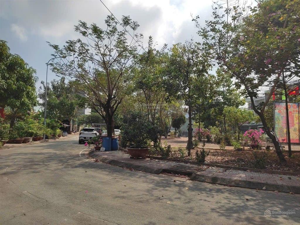 7 tỷ  105m2 (5x20)  5 phút metro, xn  15 phút trung tâm  kdc an ninh, đường thông 9m, vỉa hè